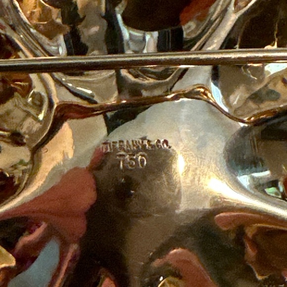 18 KT Tiffany & Co. Diamond Gold Dogwood Flower Brooch Convert to a Pend… - Picture 4 of 6